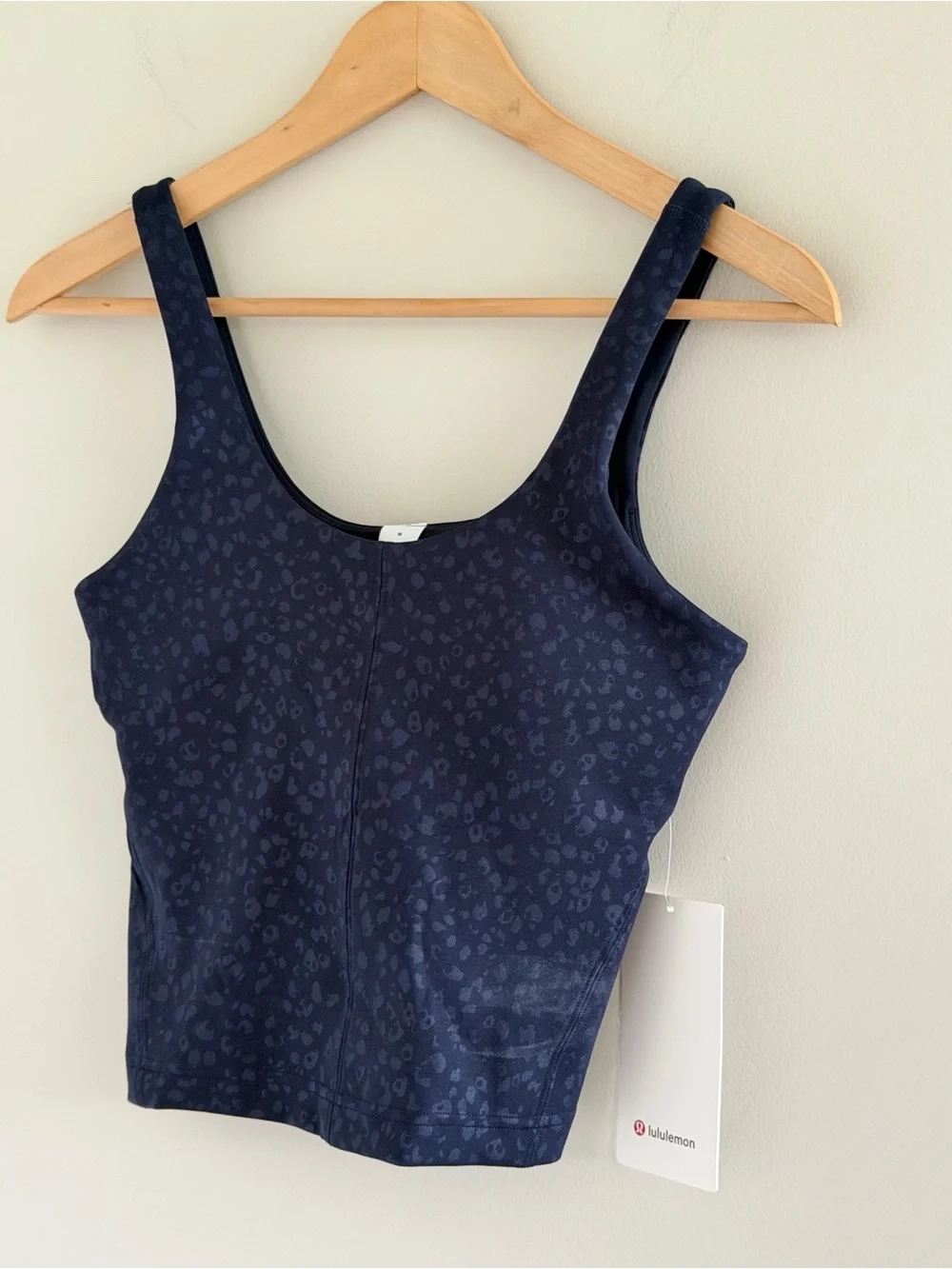NWT Lululemon Glow Up Tank Womens Size 6 Navy Leopard Print Shelf Bra Top Gym